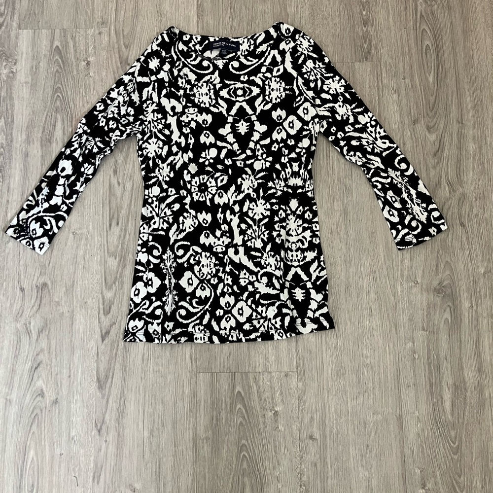 2/$20 Black and White Patterned Dress